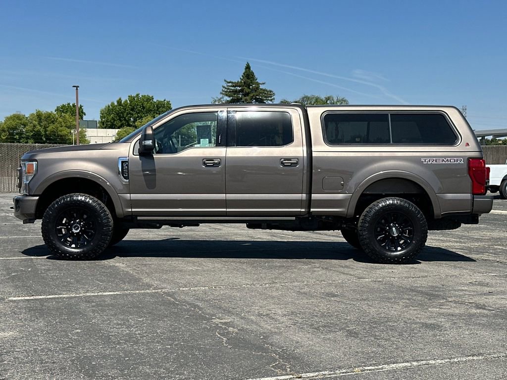 Certified 2022 Ford F250 Lariat w/ Tremor Off-Road Package AWD/4WD image 6