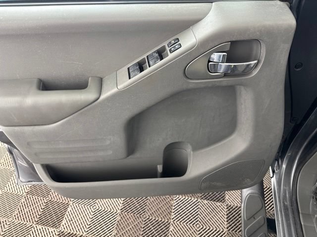 Used 2016 Nissan Frontier SV w/ SV Value Truck Package RWD image 18