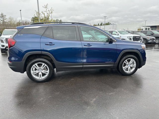 Used 2023 GMC Terrain SLE w/ Driver Convenience Package AWD/4WD image 6
