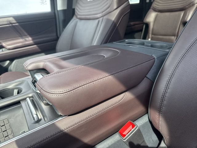 New 2025 Ford Expedition Max Platinum w/ Platinum Ultimate Package AWD/4WD image 19