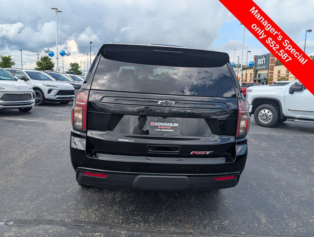 Used 2023 Chevrolet Suburban RST w/ Luxury Package AWD/4WD image 7