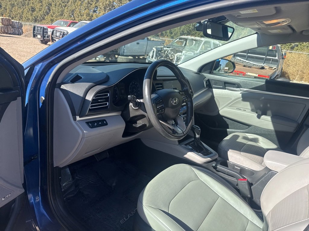 Used 2020 Hyundai Elantra Limited w/ Ultimate Package 03 image 15