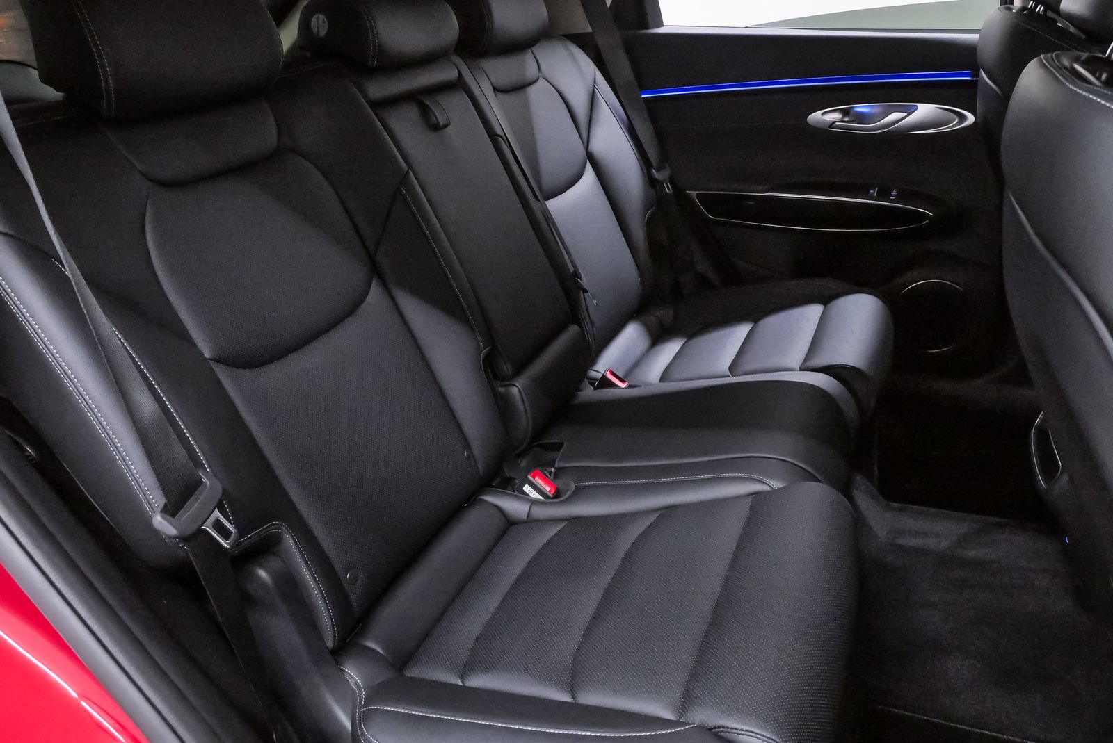 Certified 2026 Genesis GV70 2.5T AWD/4WD image 11