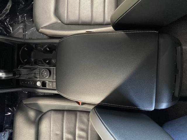 Used 2022 Volkswagen Atlas SEL Premium image 20