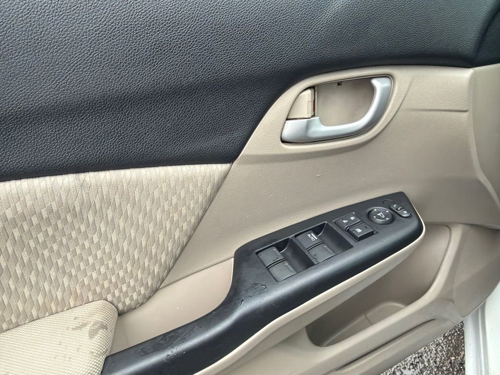 Used 2014 Honda Civic LX image 32