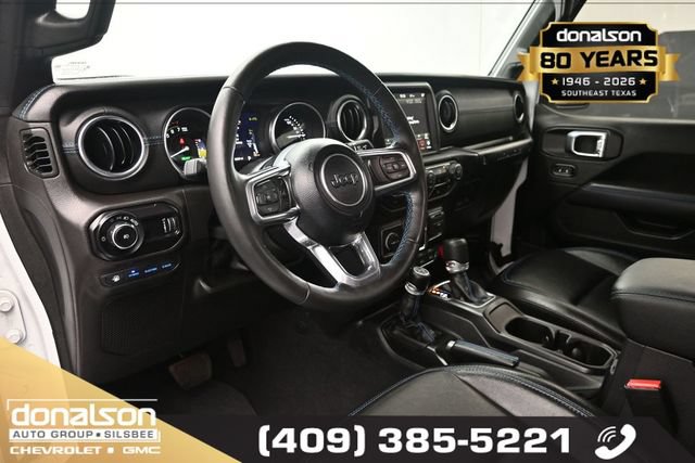 Used 2023 Jeep Wrangler Unlimited Rubicon 4xe w/ Cold Weather Group AWD/4WD image 8