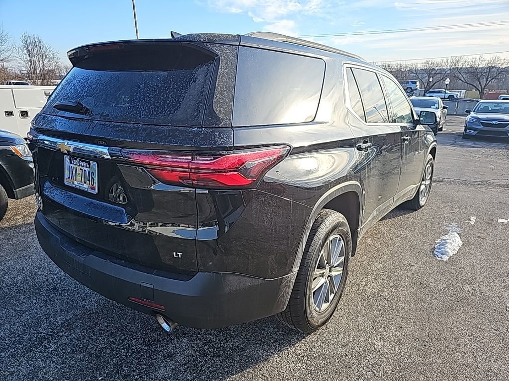 Used 2023 Chevrolet Traverse LT image 8