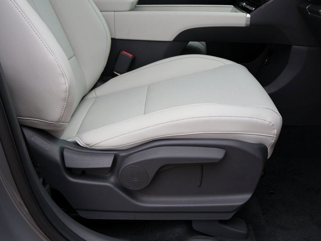 New 2025 Hyundai Santa Fe SEL image 11