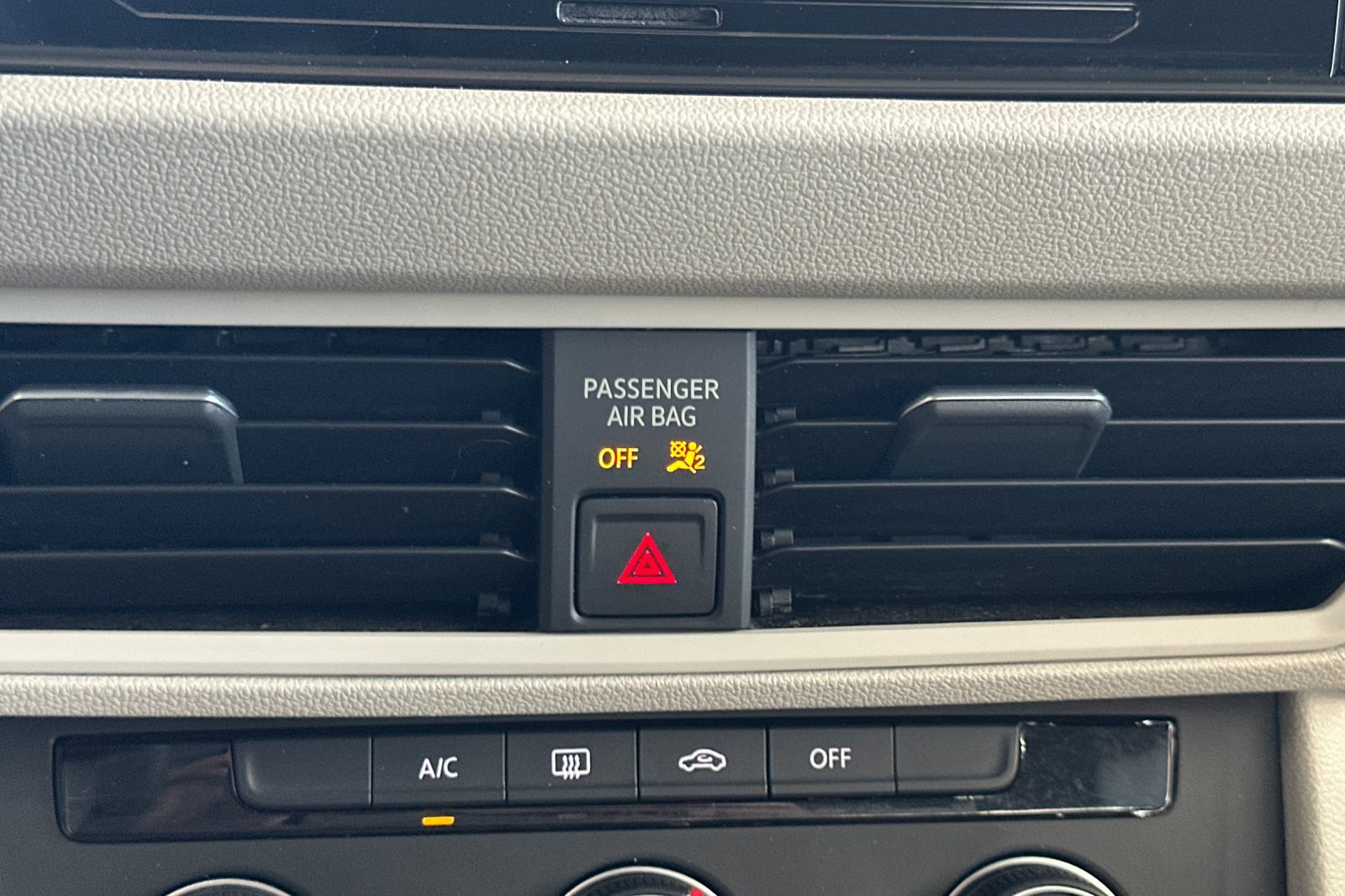 Used 2019 Volkswagen Jetta S w/ Driver Assistance Package FWD image 30