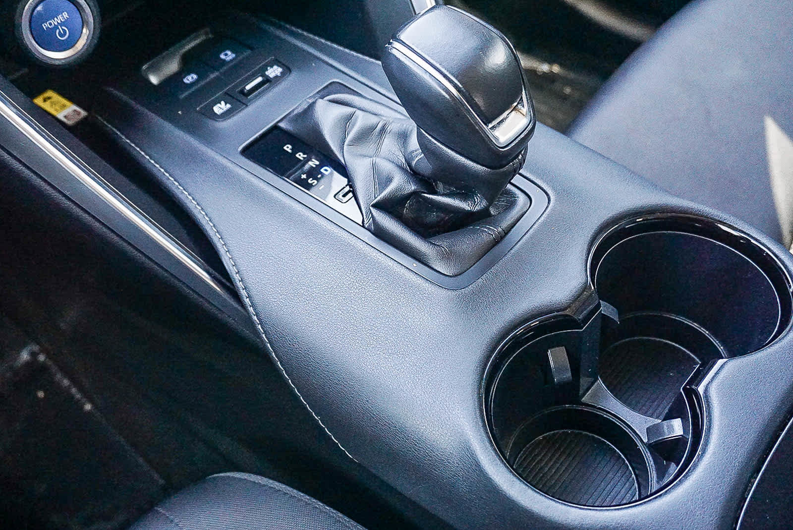 Used 2021 Toyota Venza LE w/ Carpet Mat Package (TMS) AWD/4WD image 22