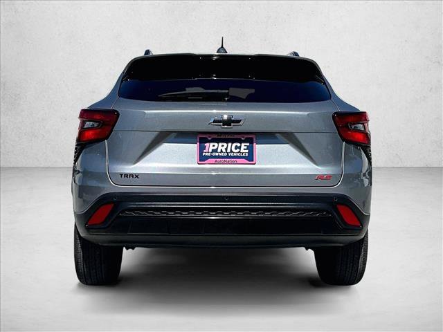 Certified 2025 Chevrolet Trax RS w/ Driver Confidence Package image 4