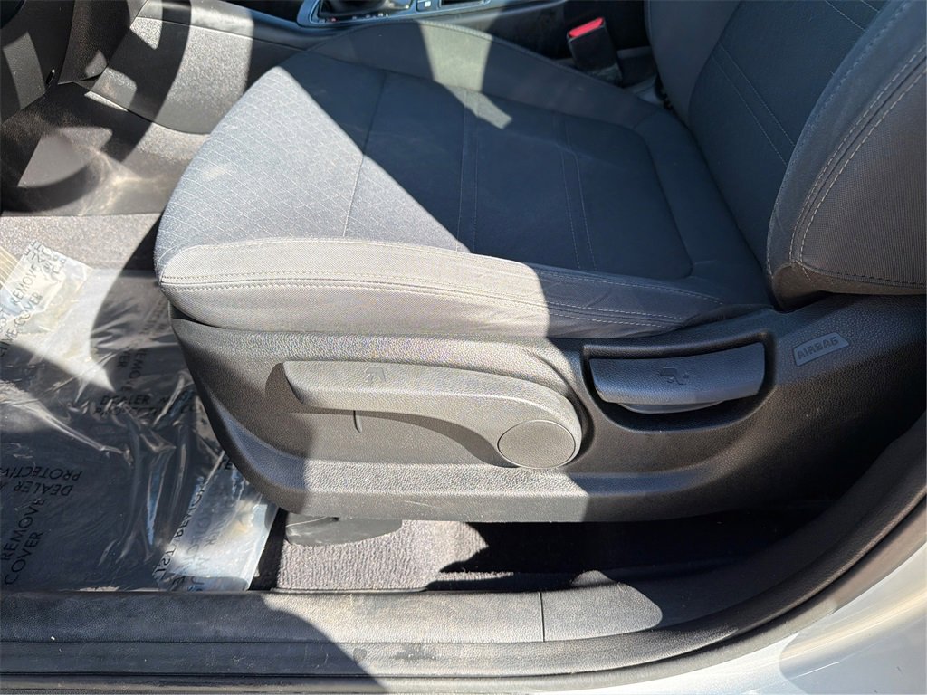 Used 2017 Kia Sorento LX image 19