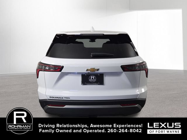 Used 2025 Chevrolet Equinox LT AWD/4WD image 8