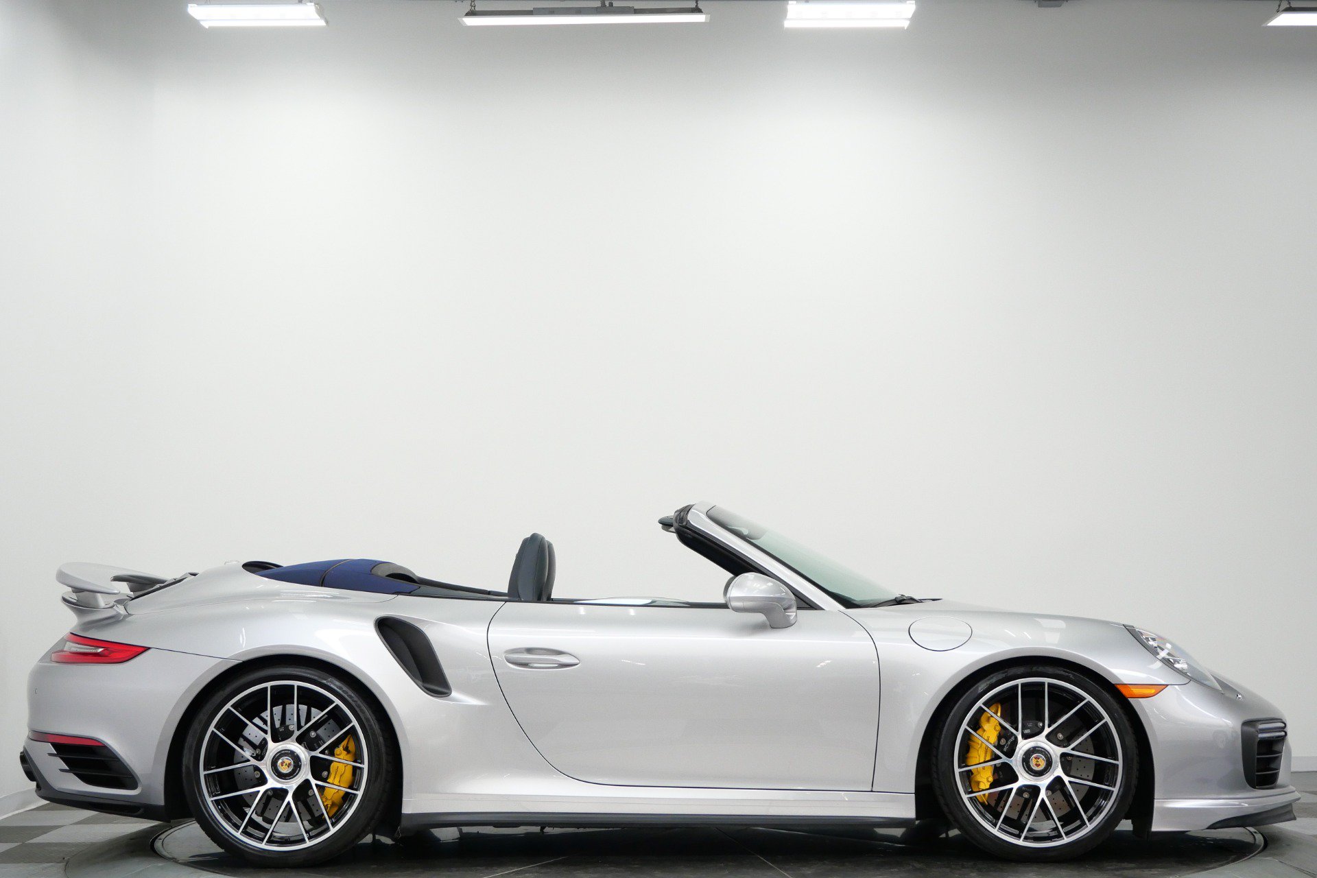 Used 2017 Porsche 911 Turbo S AWD/4WD image 51