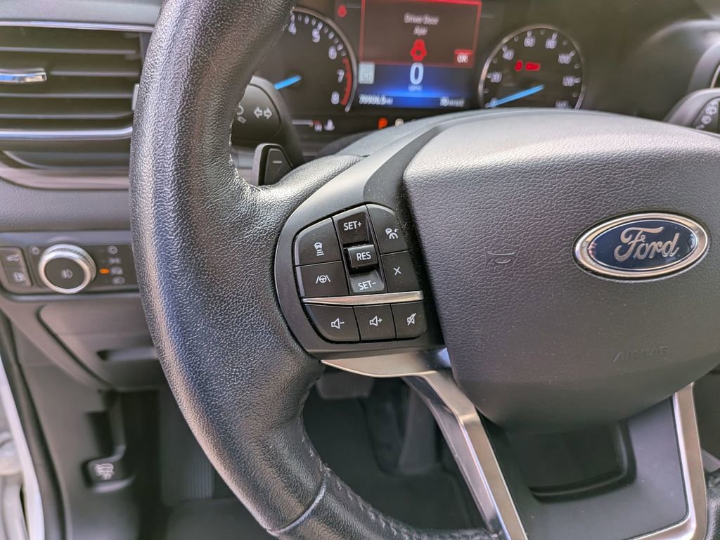 Used 2020 Ford Explorer Limited w/ Hybrid Equipment Group 310A image 17