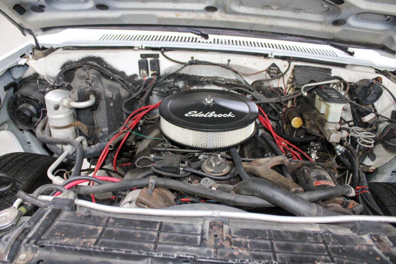 Used 1988 Chevrolet Silverado 3500 2WD Crew Cab image 17