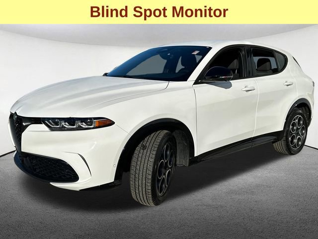 Used 2025 Alfa Romeo Tonale w/ Active Assist Package image 5