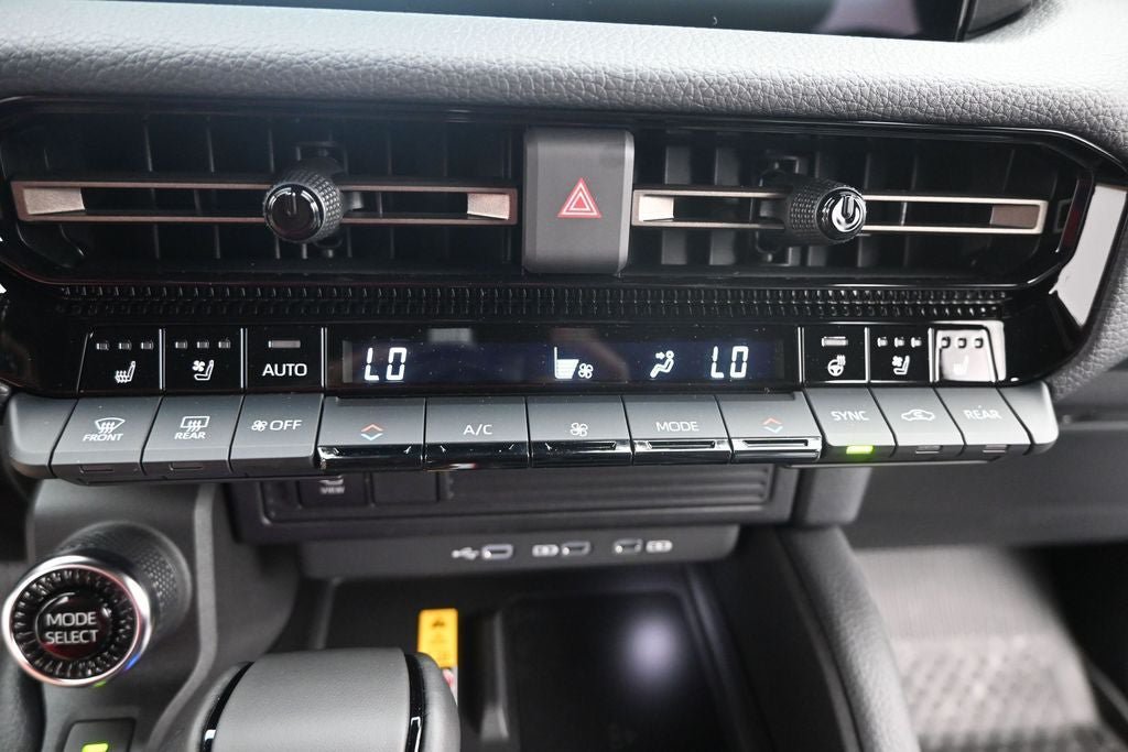 New 2027 Toyota Land Cruiser w/ Premium Package AWD/4WD image 30
