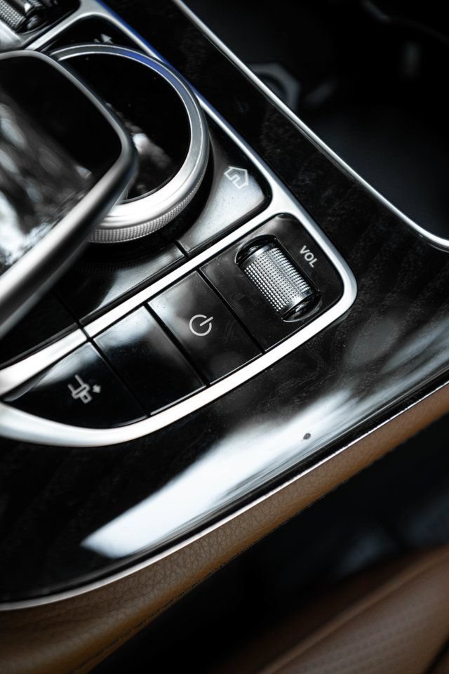 Used 2020 Mercedes-Benz E 450 4MATIC Cabriolet image 36