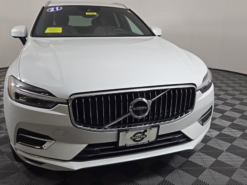 Used 2021 Volvo XC60 T8 Inscription Expression image 3