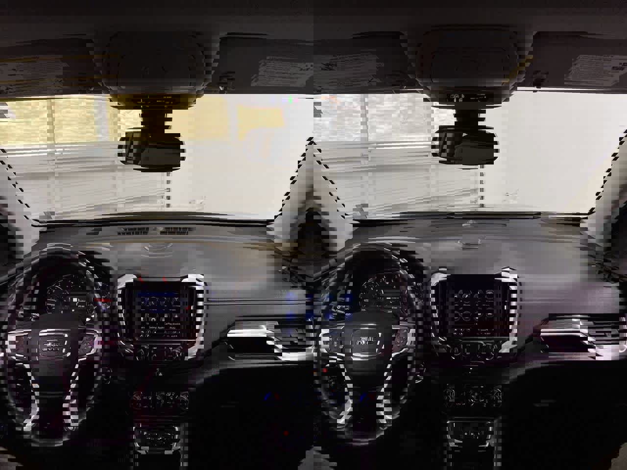 Used 2022 GMC Terrain SLT w/ Infotainment Package II image 13