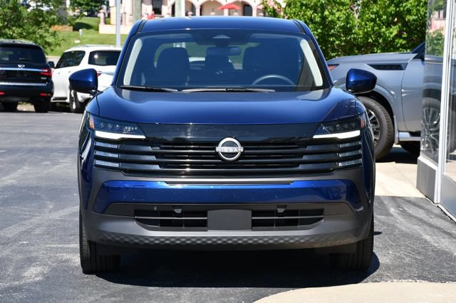 Used 2025 Nissan Kicks SV FWD image 12