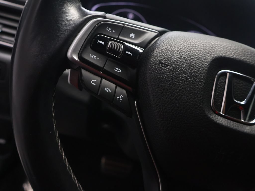 Used 2018 Honda Accord Sport image 19