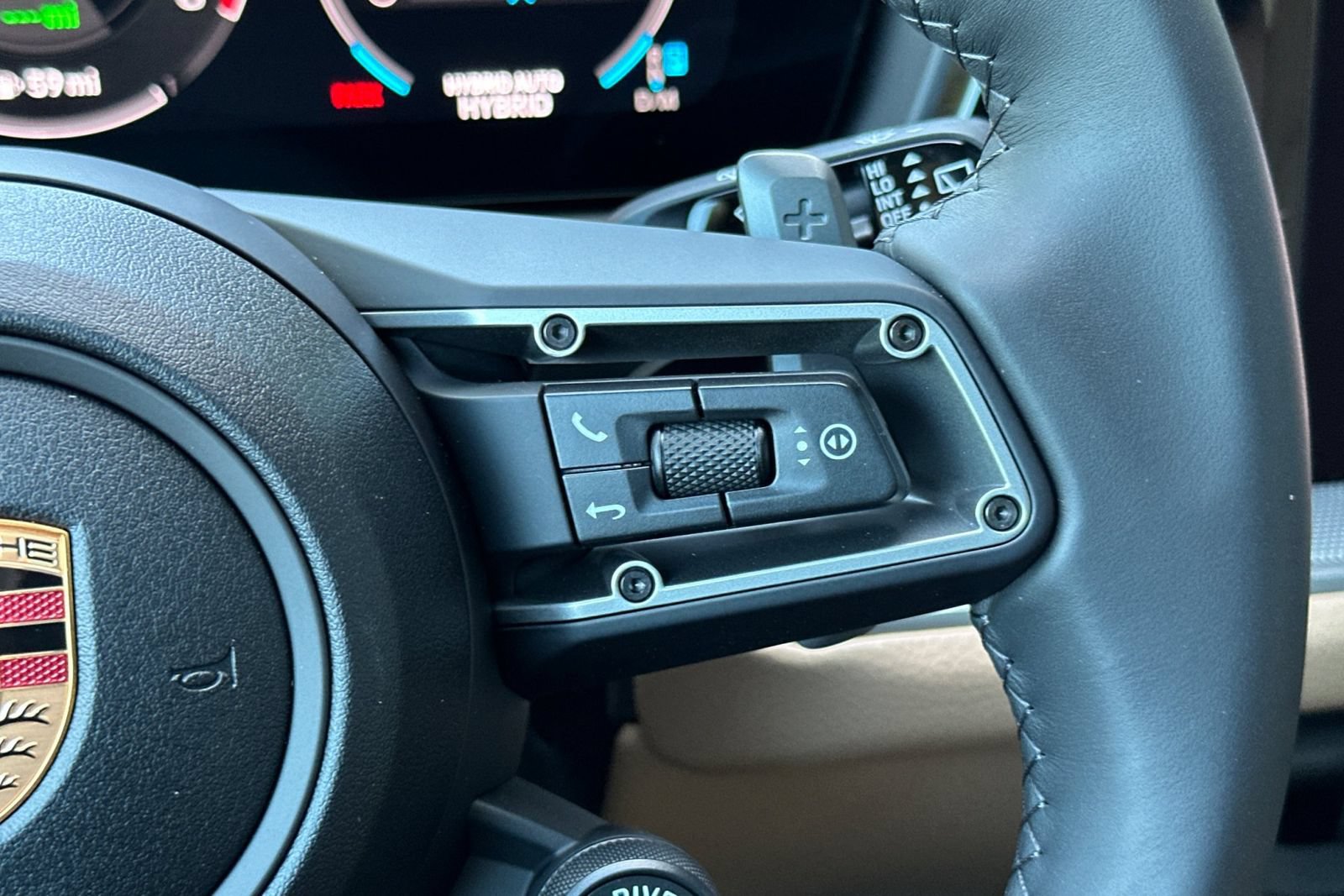 New 2026 Porsche Cayenne E-Hybrid AWD/4WD image 32