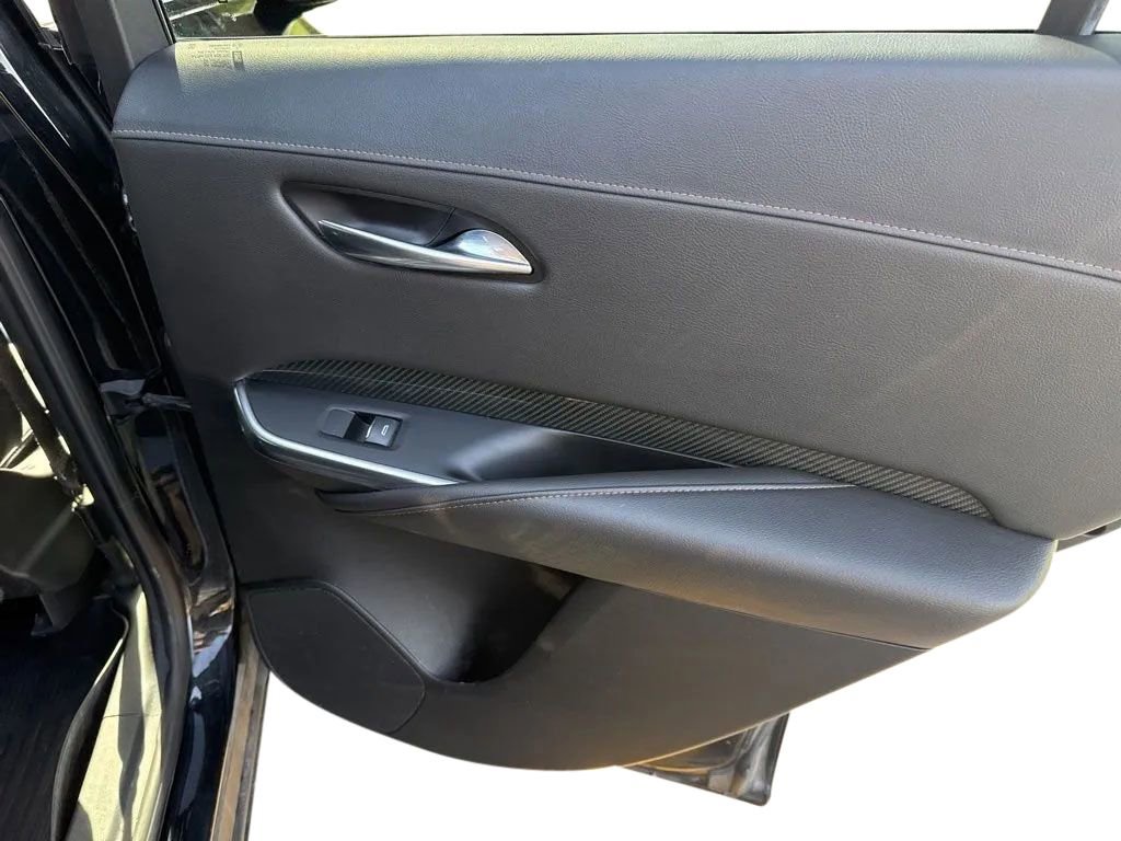 Used 2020 Cadillac XT4 Sport w/ Cold Weather Package AWD/4WD image 28