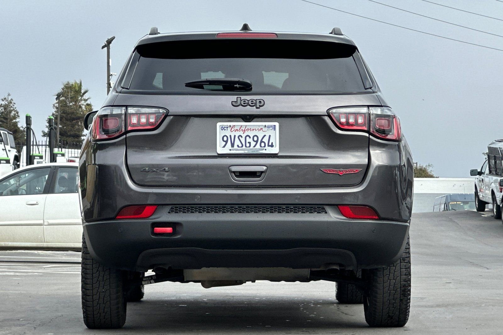 Used 2023 Jeep Compass Trailhawk image 6