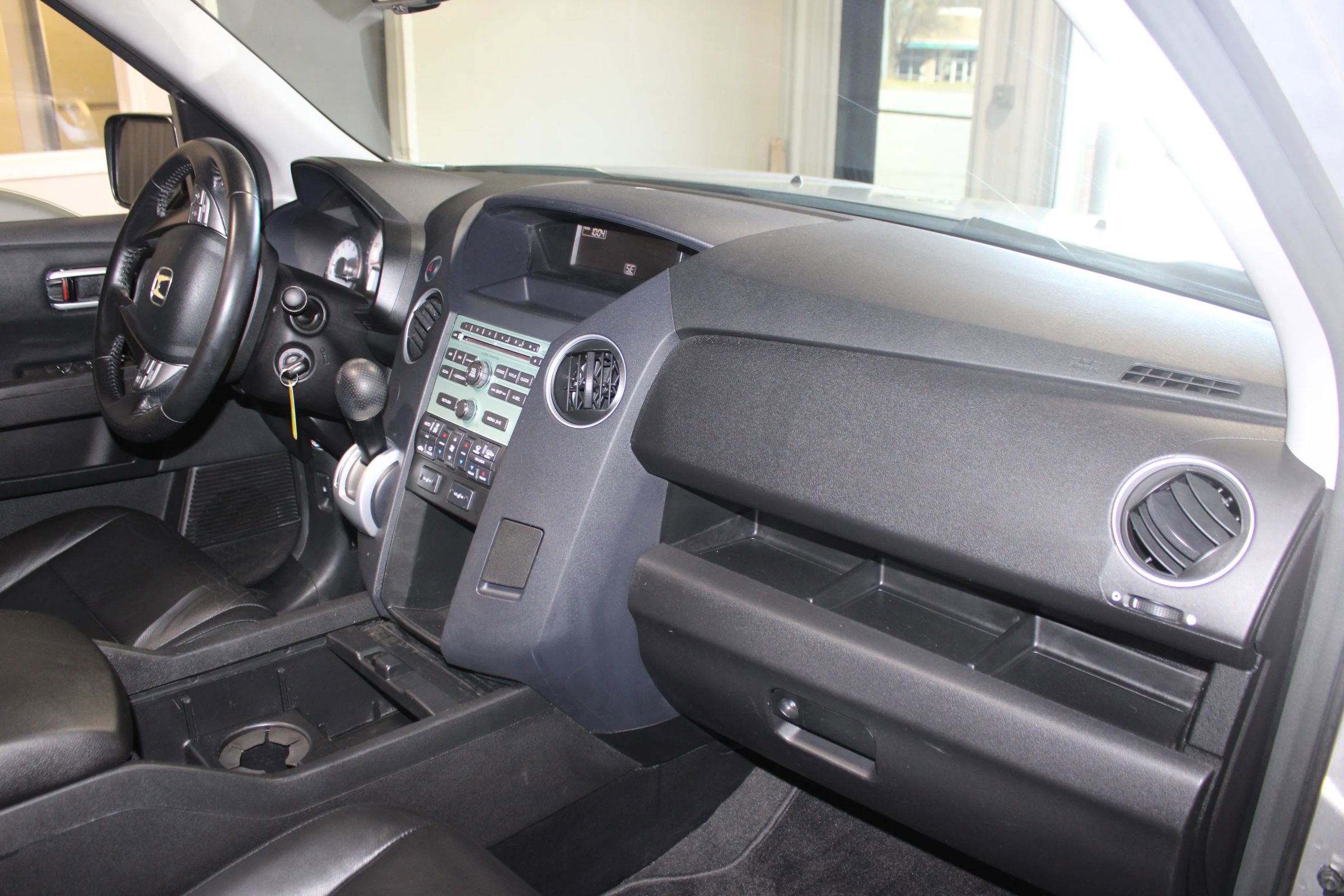Used 2010 Honda Pilot EX-L image 33