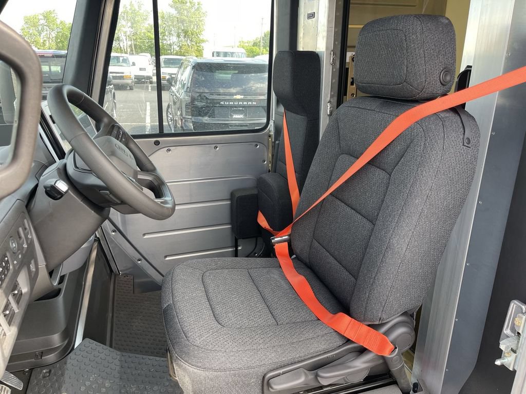 Used 2024 Chevrolet Brightdrop 600 w/ Battery Pack, Max Range AWD/4WD image 3