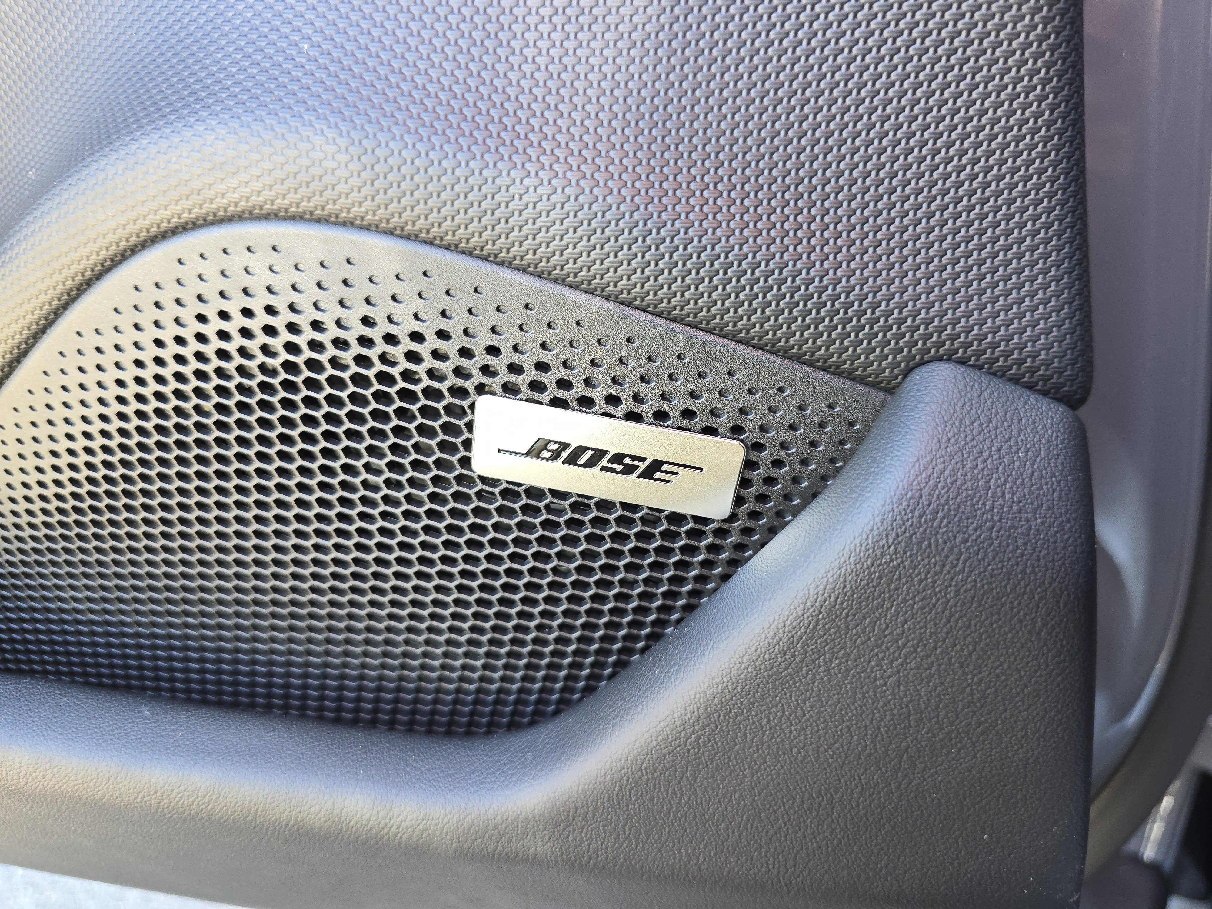 New 2025 Porsche Taycan image 16