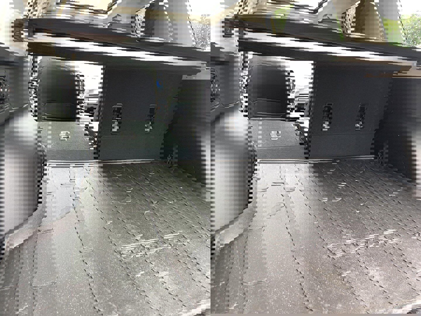 Used 2024 Subaru Forester Limited image 28