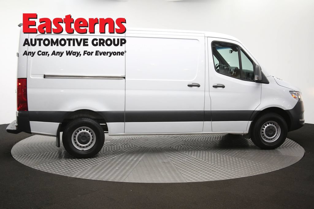 Used 2019 Freightliner Sprinter 2500 RWD image 39