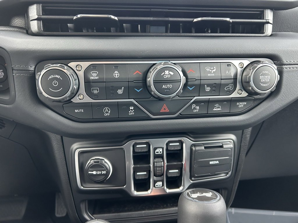 New 2026 Jeep Wrangler Sahara image 22