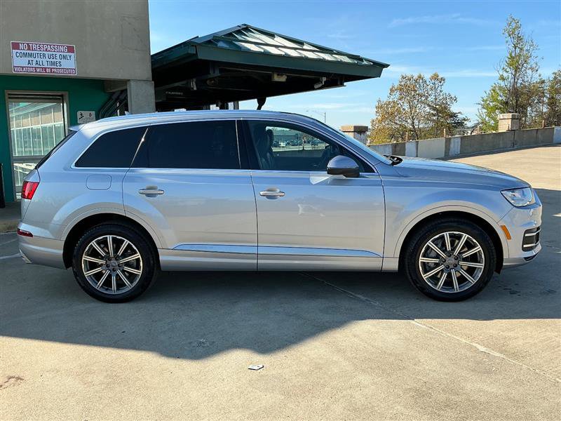 Used 2018 Audi Q7 3.0T Prestige w/ Prestige Package AWD/4WD image 8