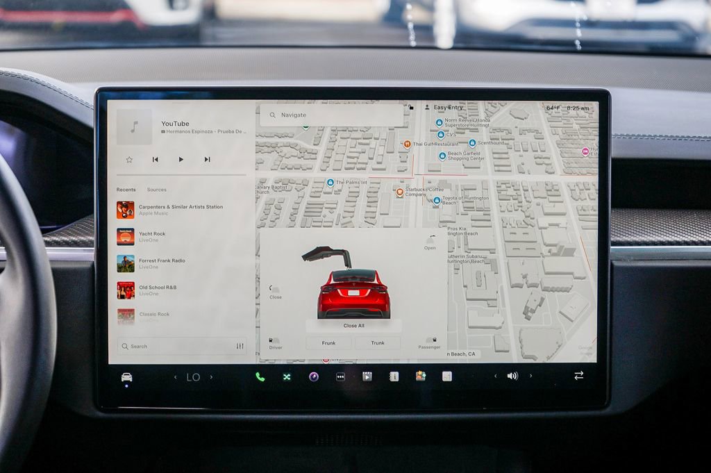 Used 2024 Tesla Model X Plaid image 15