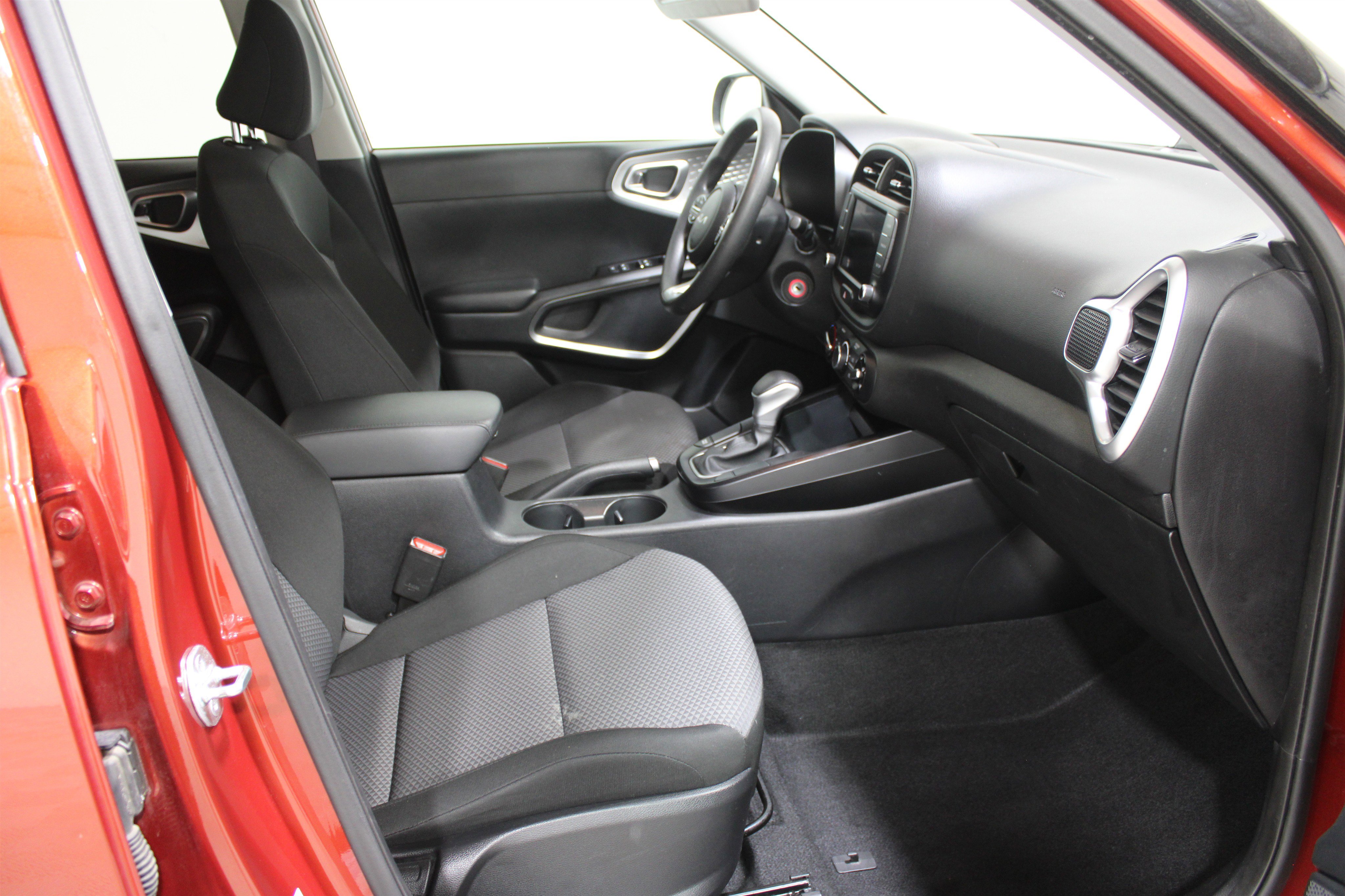 Used 2024 Kia Soul LX w/ Option Group 015 image 24