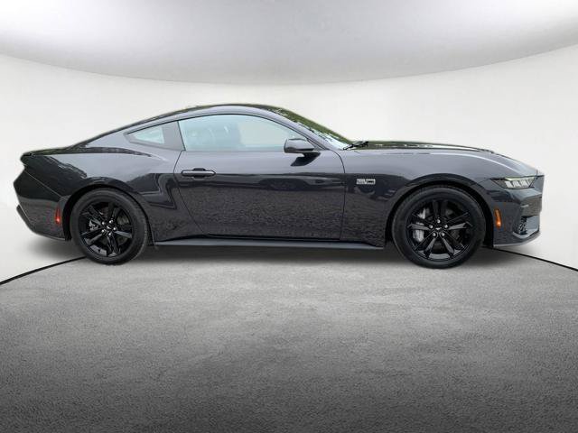 Used 2024 Ford Mustang GT RWD image 16