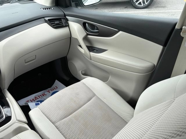 Used 2017 Nissan Rogue Sport S FWD image 32