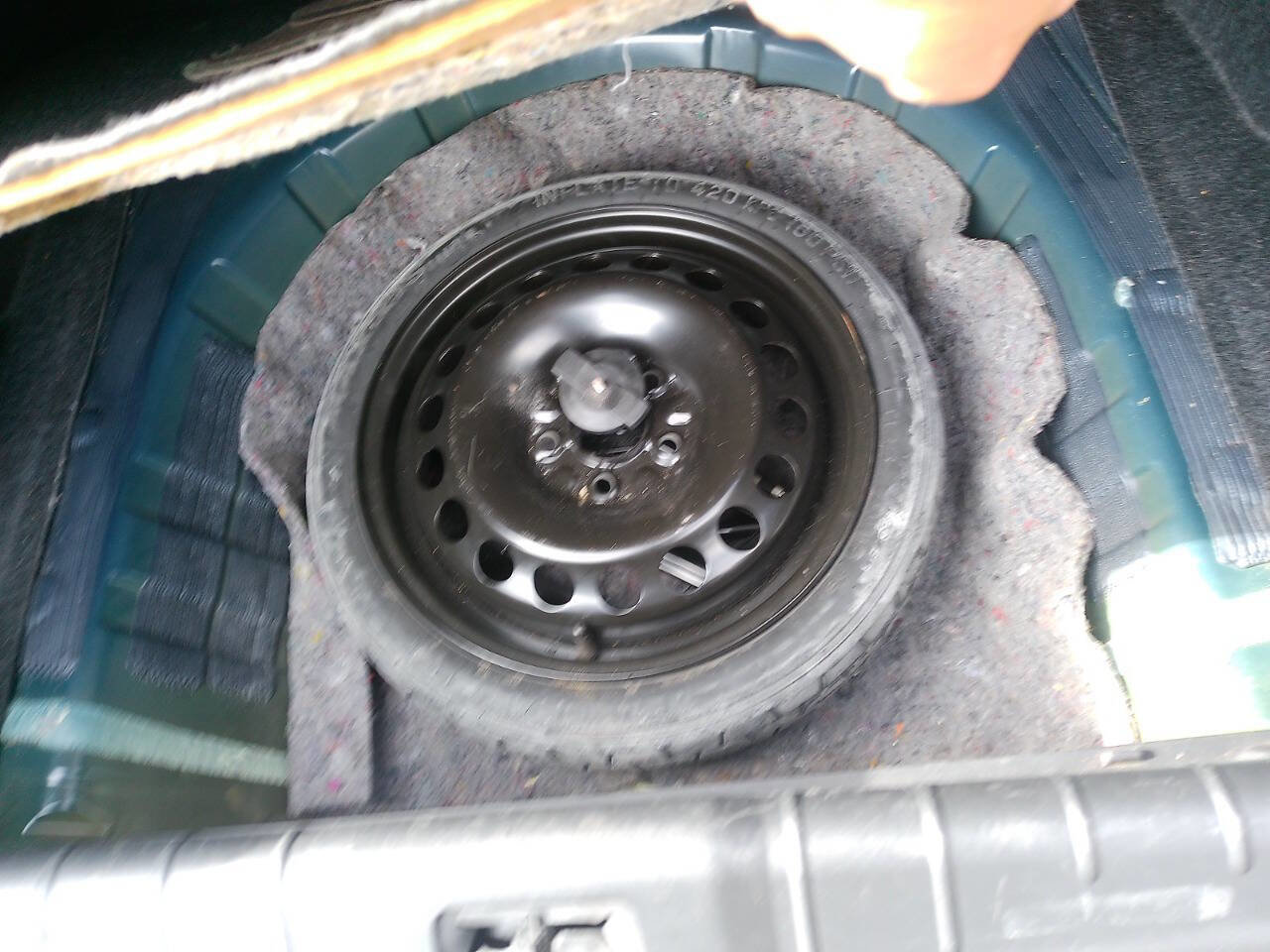 Used 2009 Chevrolet Malibu LTZ w/ Rear Power Package image 24