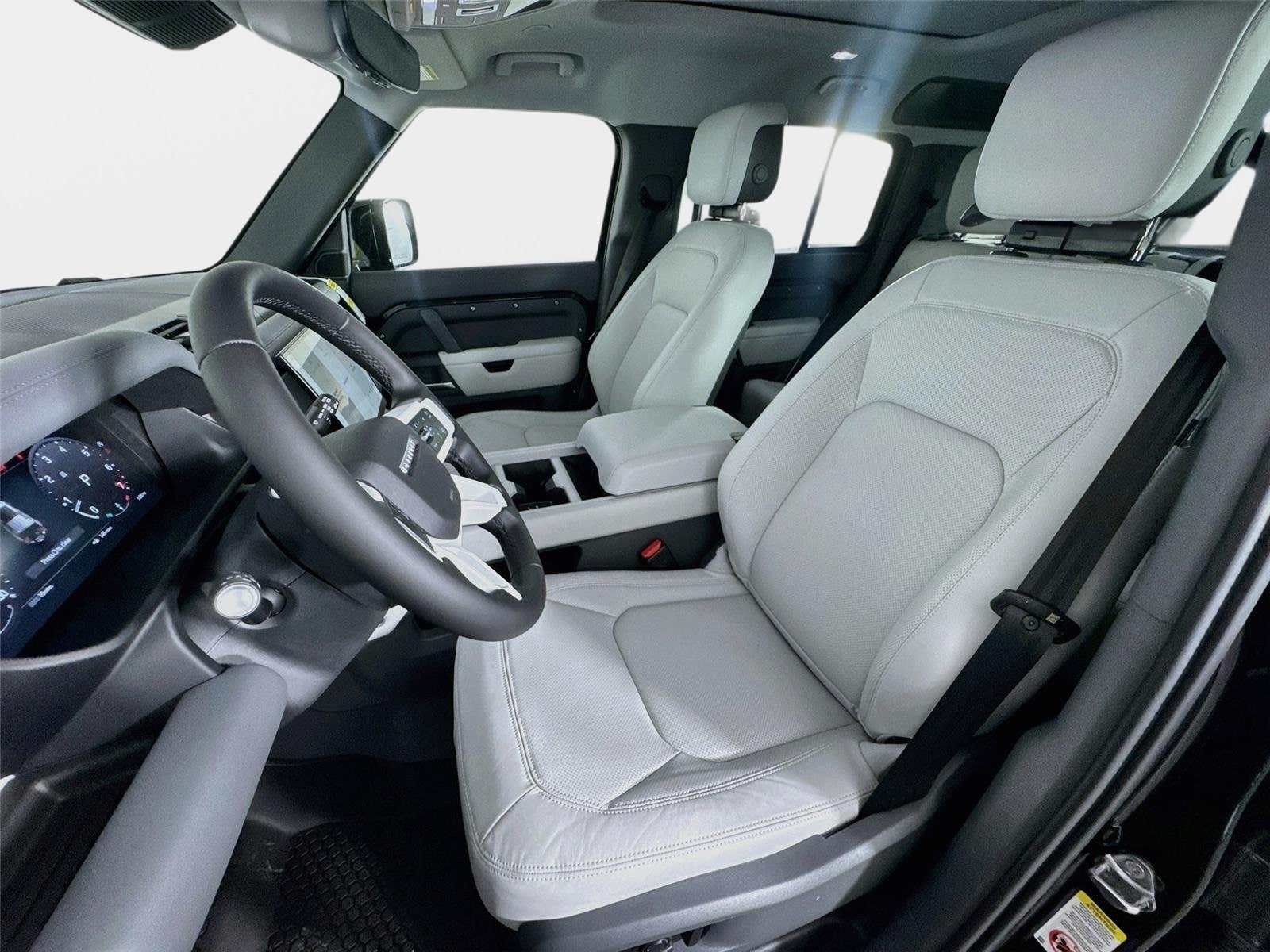 New 2026 Land Rover Defender 110 X-Dynamic SE AWD/4WD image 11