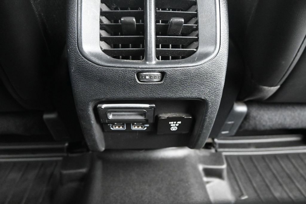 Used 2020 Jeep Cherokee Limited AWD/4WD image 31
