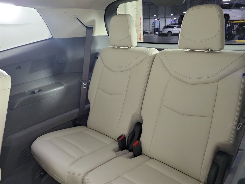 Certified 2022 Cadillac XT6 Premium Luxury w/ Technology Package image 11