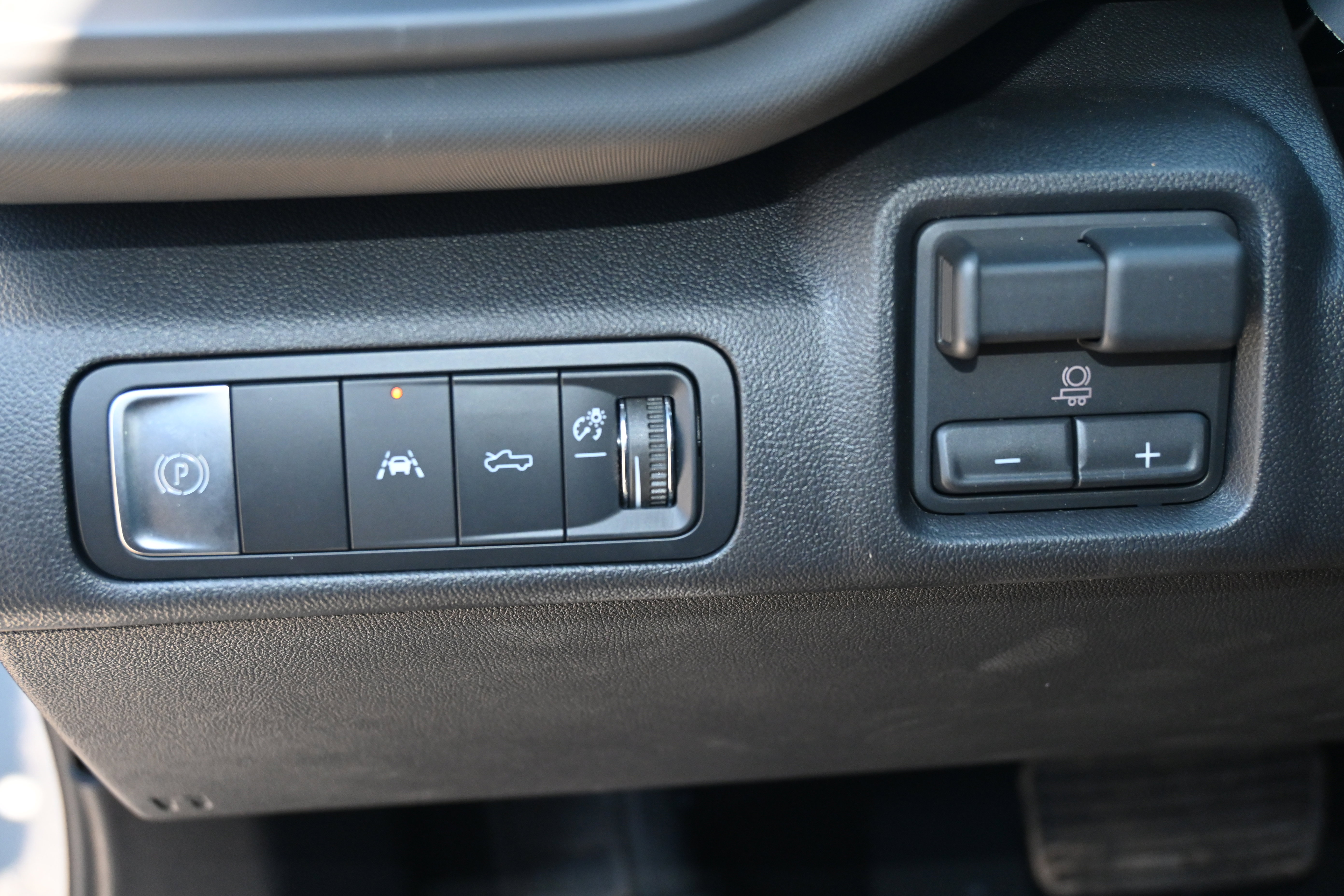 New 2026 Chevrolet Silverado EV LT image 17