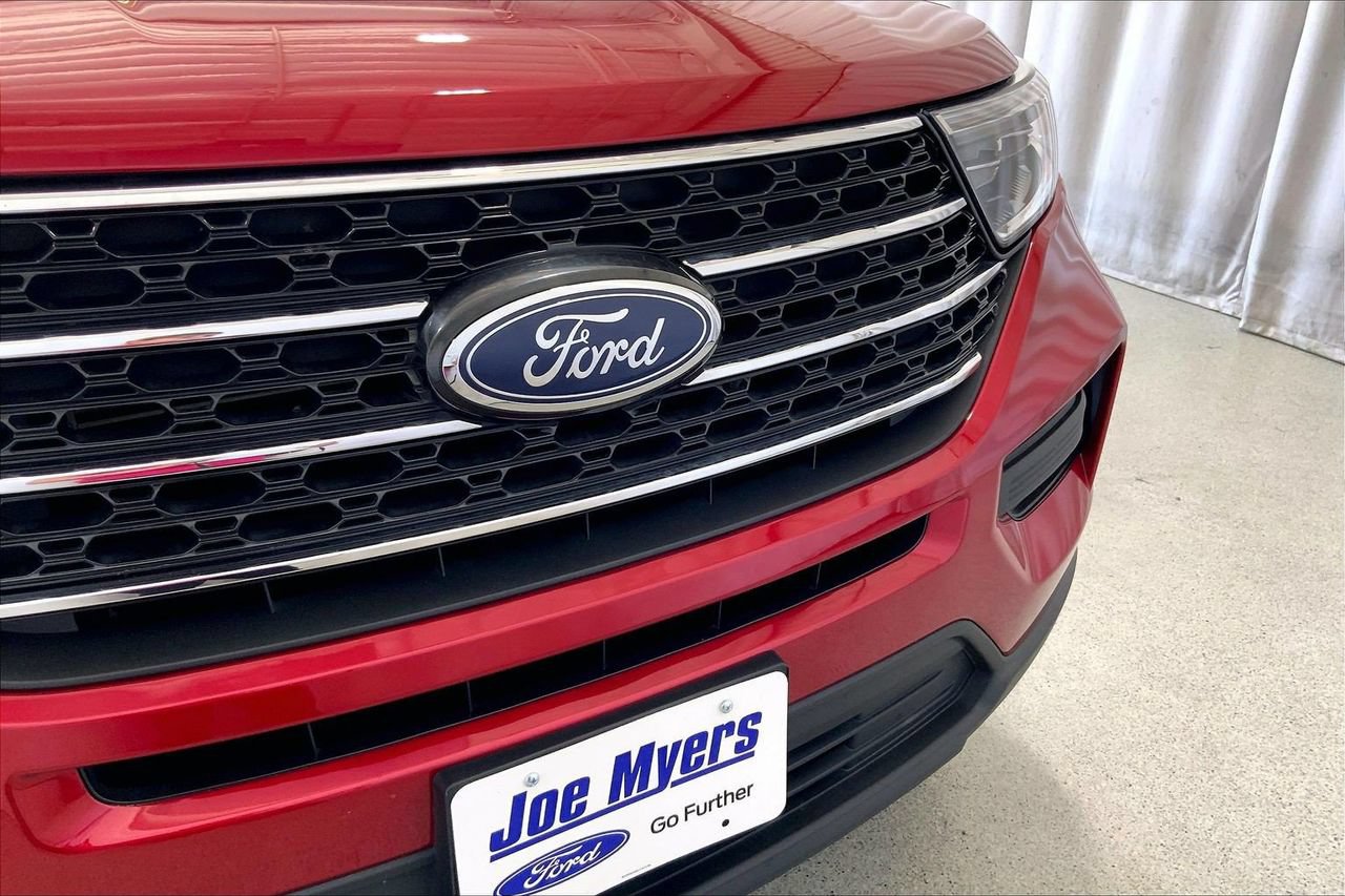 Used 2023 Ford Explorer XLT RWD image 7