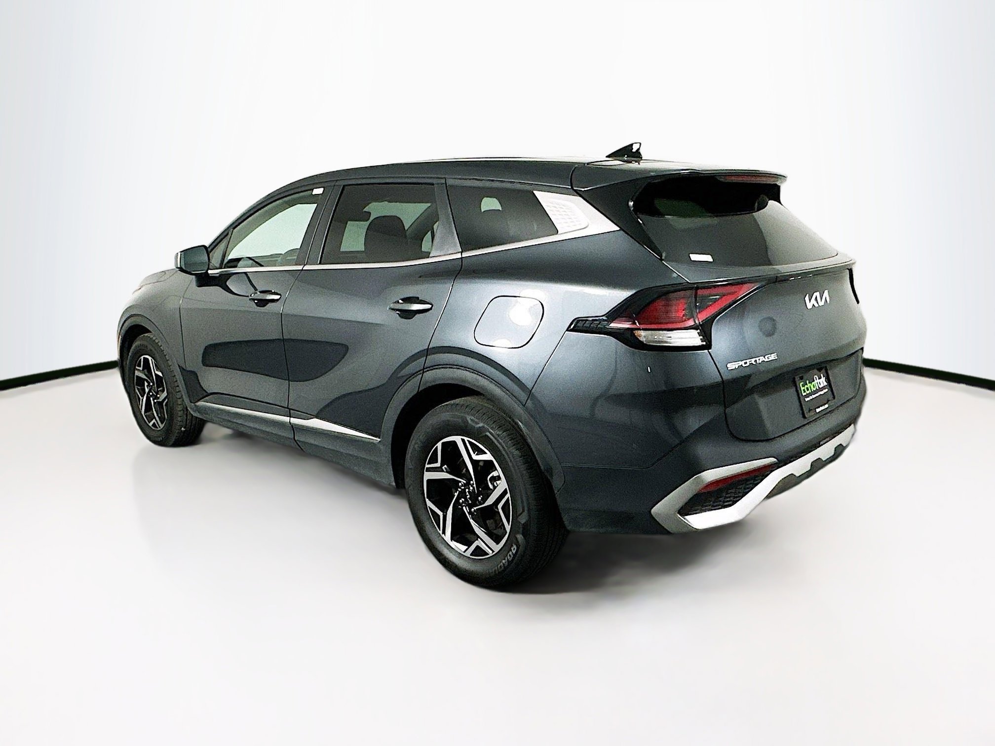 Used 2024 Kia Sportage LX image 5