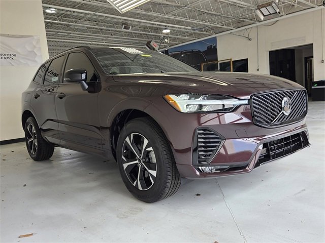 Certified 2026 Volvo XC60 B5 Core image 4