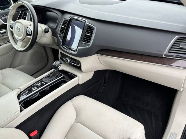 Used 2019 Volvo XC90 T6 Momentum w/ Protection Package Premier image 22